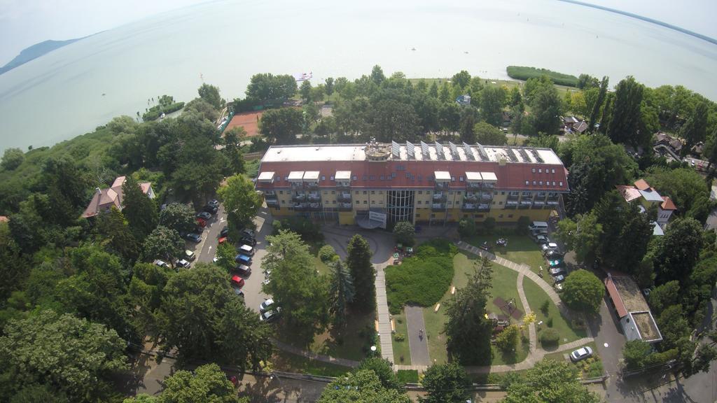 Hotel Panoráma Balatongyörök Exterior foto