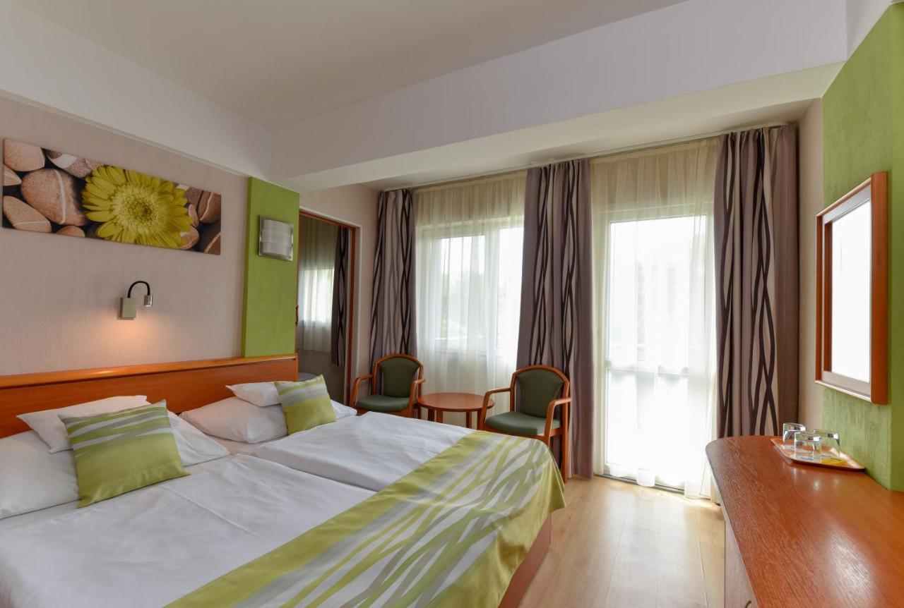 Hotel Panoráma Balatongyörök Exterior foto