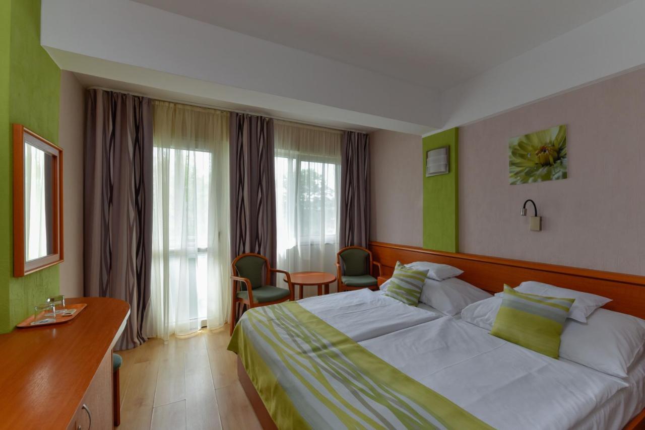 Hotel Panoráma Balatongyörök Exterior foto