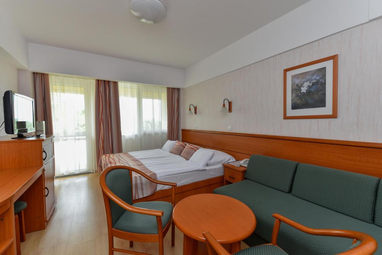 Hotel Panoráma Balatongyörök Exterior foto